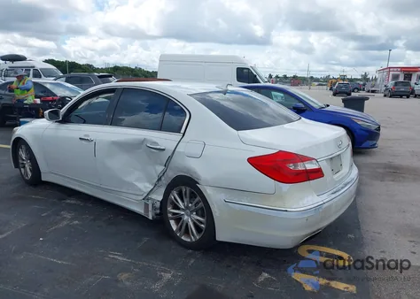 2012 Hyundai Genesis 3.8 z USA, uszkodzony, nr VIN KMHGC4DD9CU189721